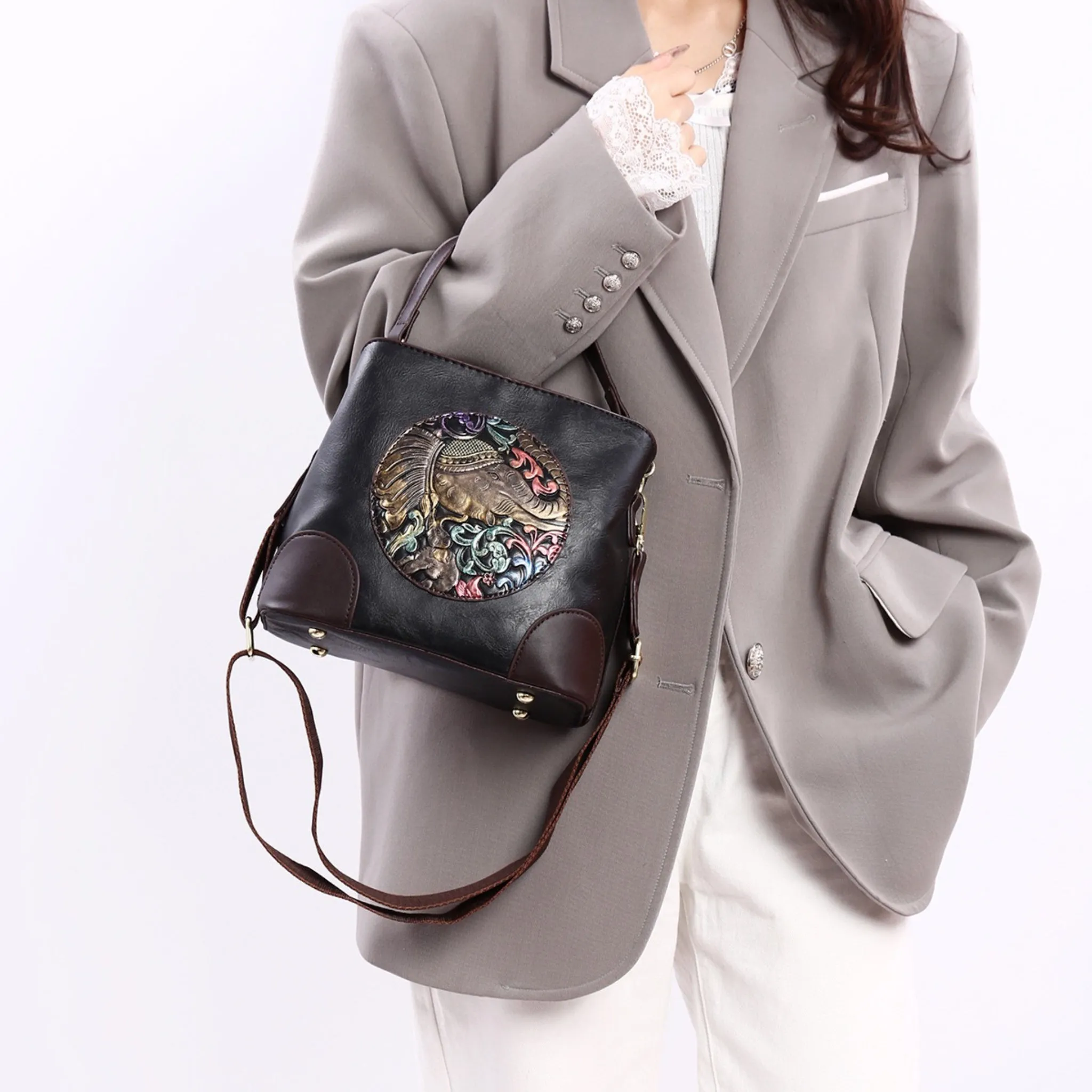Black Tari Sling Bag