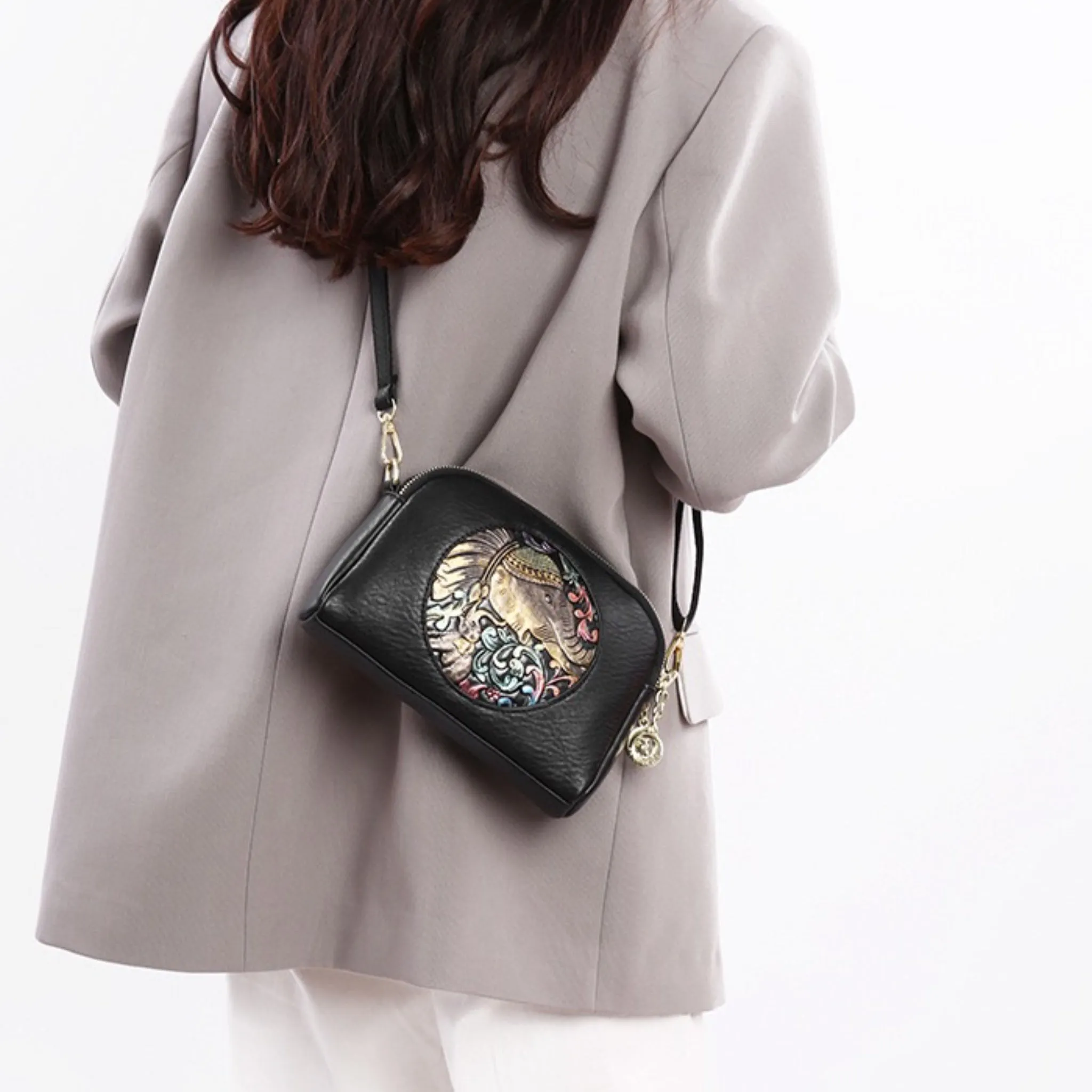 Black Tyro Sling Bag