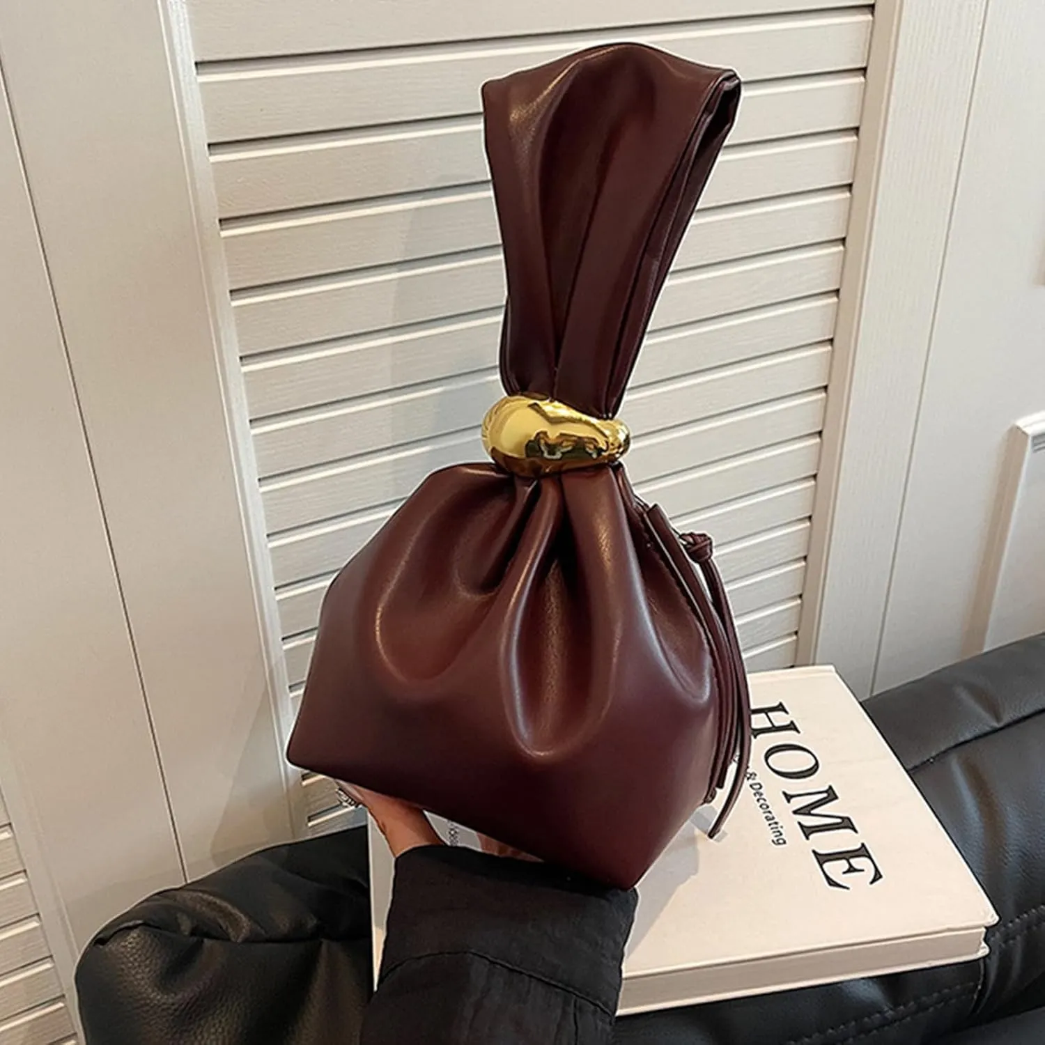 Burgundy Wristlet Purse for Women Lightweight PU Leather Small Handbag Wristlet Pouch Bag for Daily Use