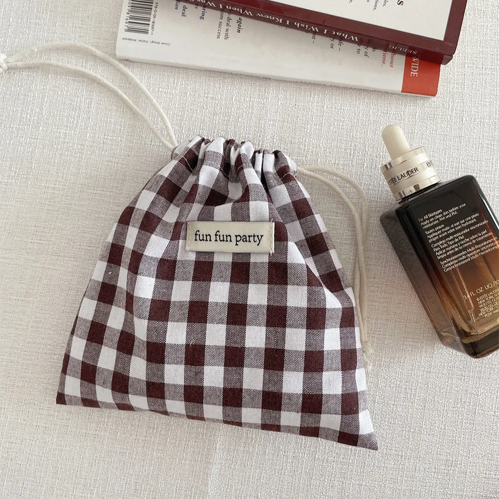 Checkered Drawstring Pouch 🏁