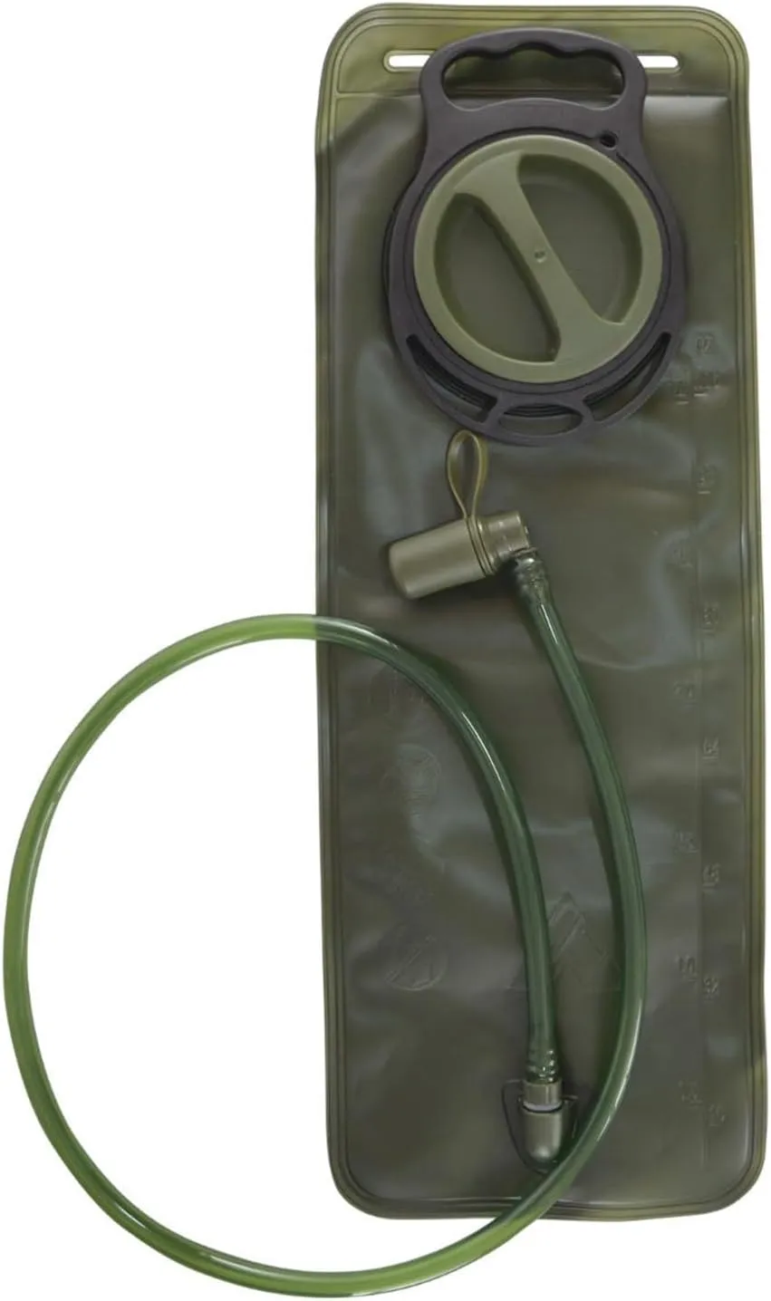 Circle Y Tucker Adventurer Durable Water-Resistant Contoured Horseback Riding Gear Saddle Pommel Bag w/Foam Padded Base, Insulated Padding, Fleece Lining, 3-Liter Water Bladder, Rain Cover Included