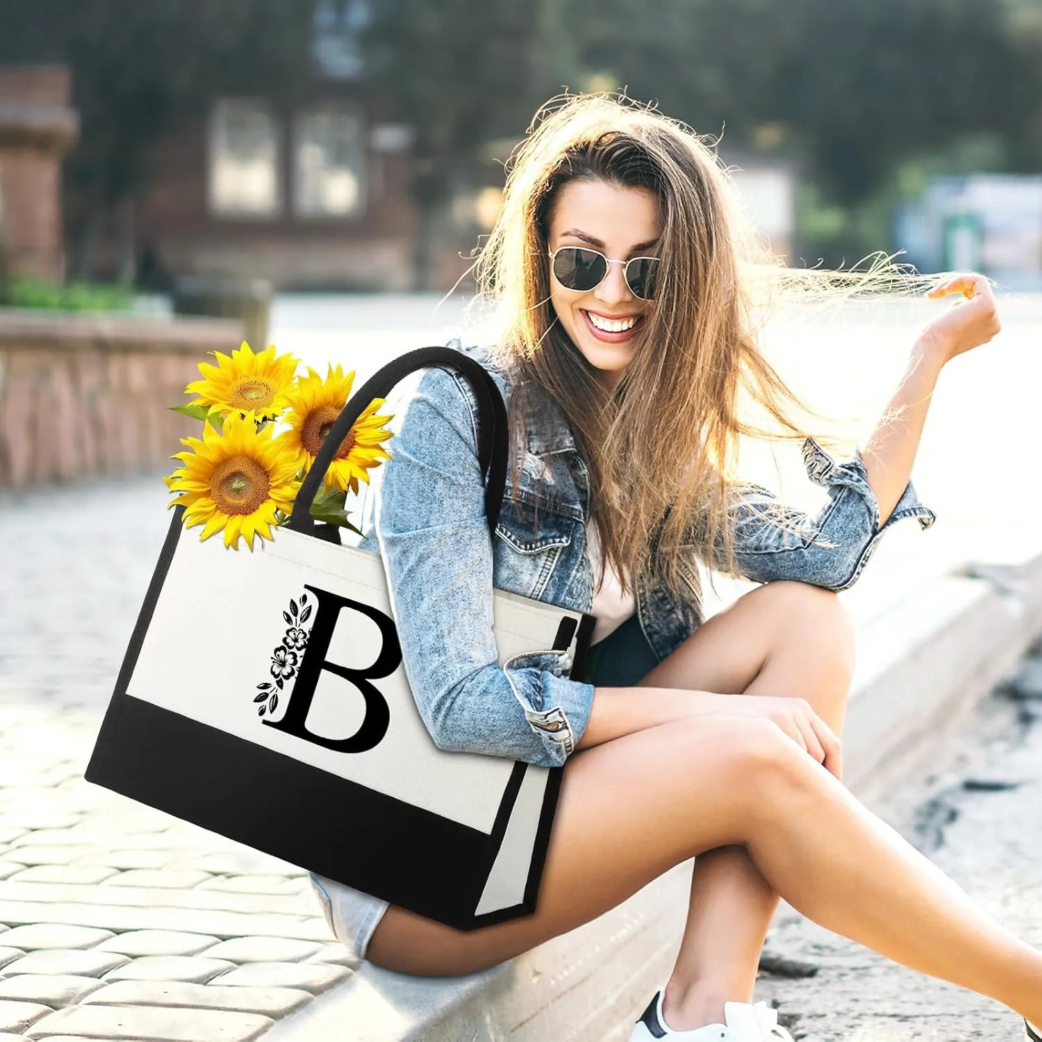 Initial Canvas Tote Bag, Personalized Christmas Birthday Gifts for Women Friend Sister Mom Teacher Bridesmaid, Monogrammed Women Tote Bag for Wedding Birthday Beach Holiday