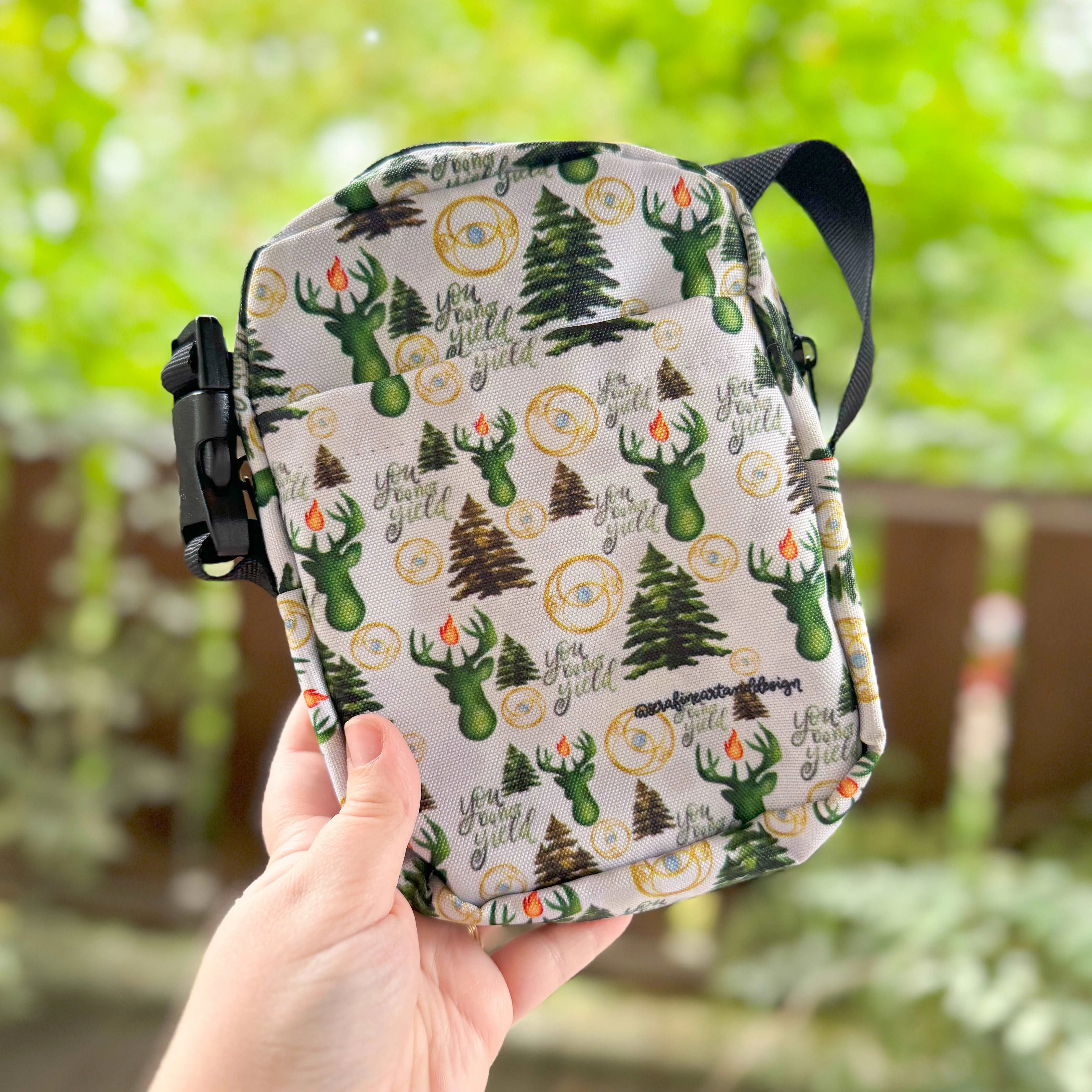 Kindle Crossbody Bag | Throne of Glass Terrasen | SJM Bookish Merch