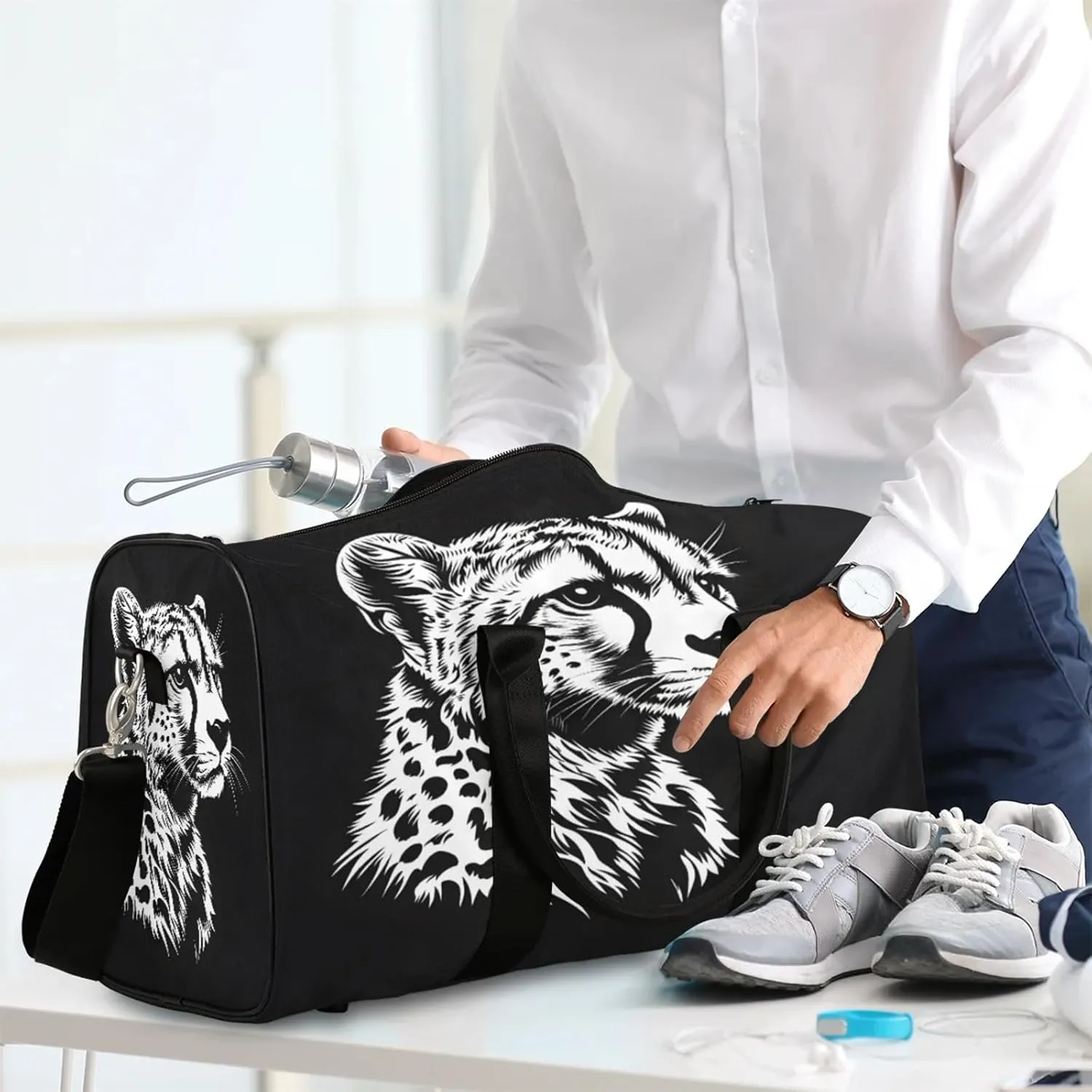 Leopard Duffle Bag for Travel, Overnight Weekend Gym Carry On Luggage Bag, Black and White Leopard Travel Duffel Bag for Men Women
