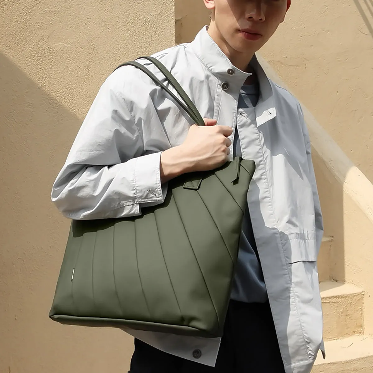 LIGHT Tote Bag - Pine Green