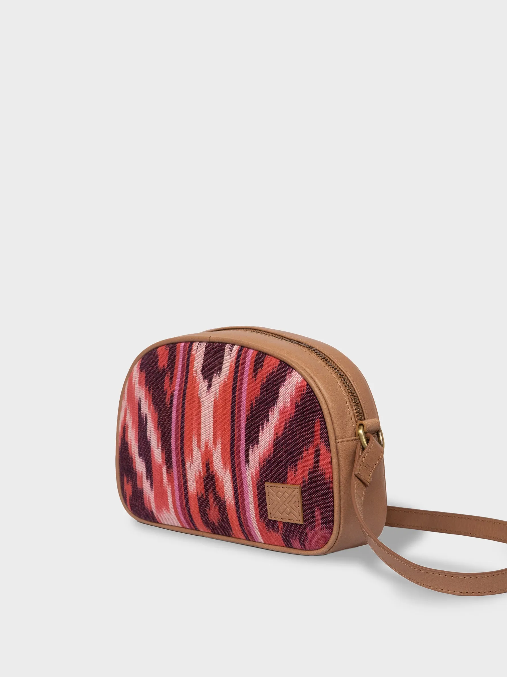 Mini Camera Sling (Gulabi)