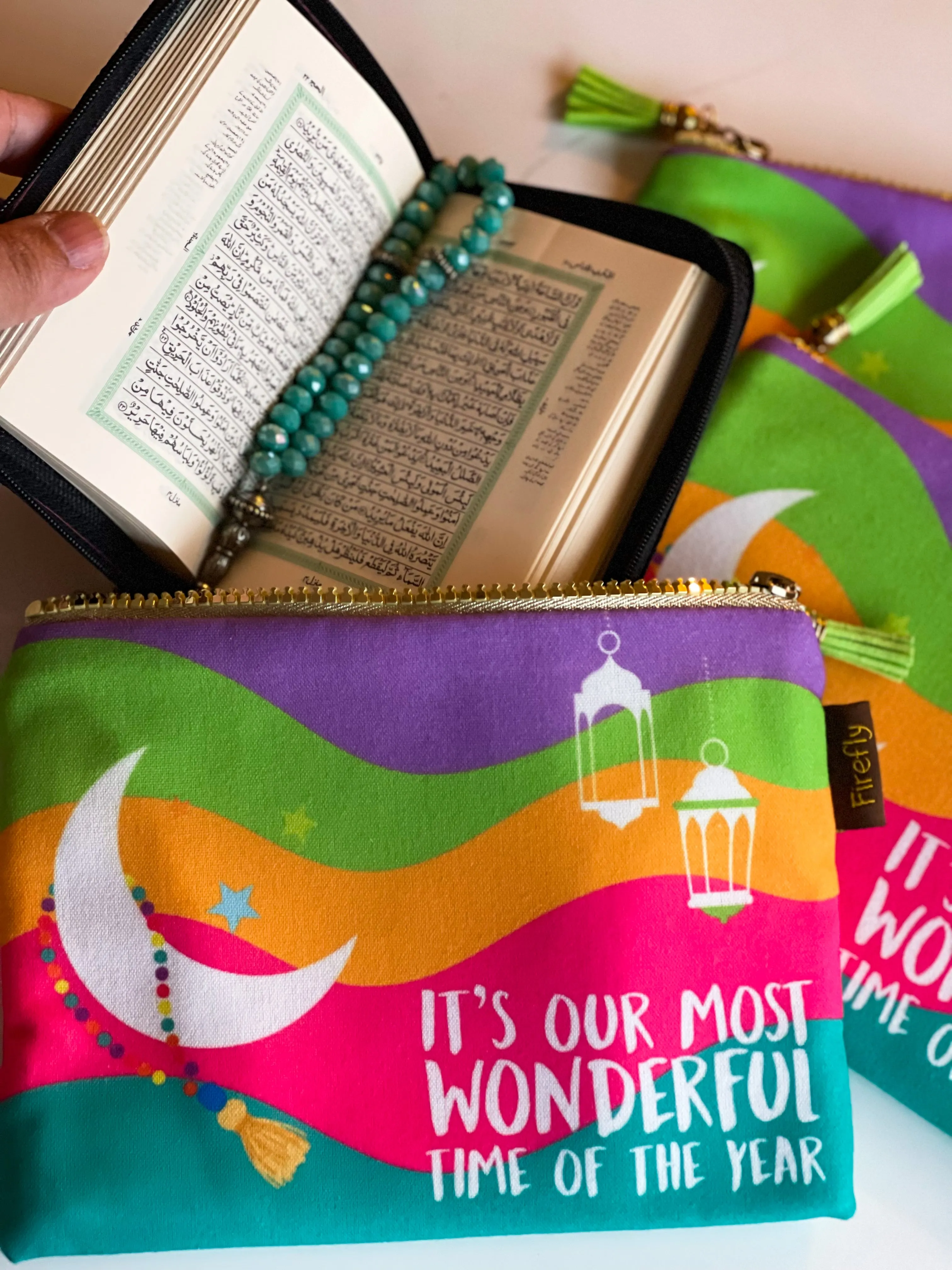 NEW! Pack of 5 zippered pouches