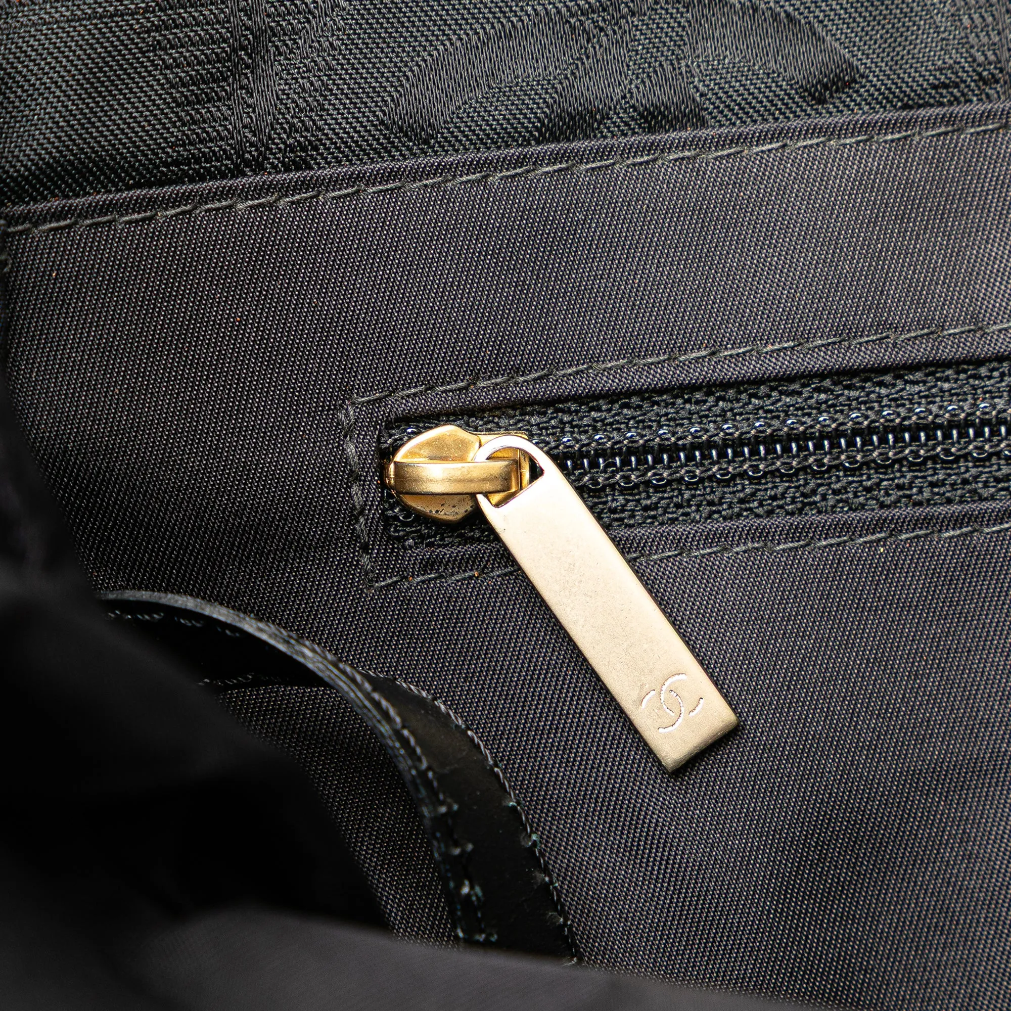 New Travel Line Nylon Tote