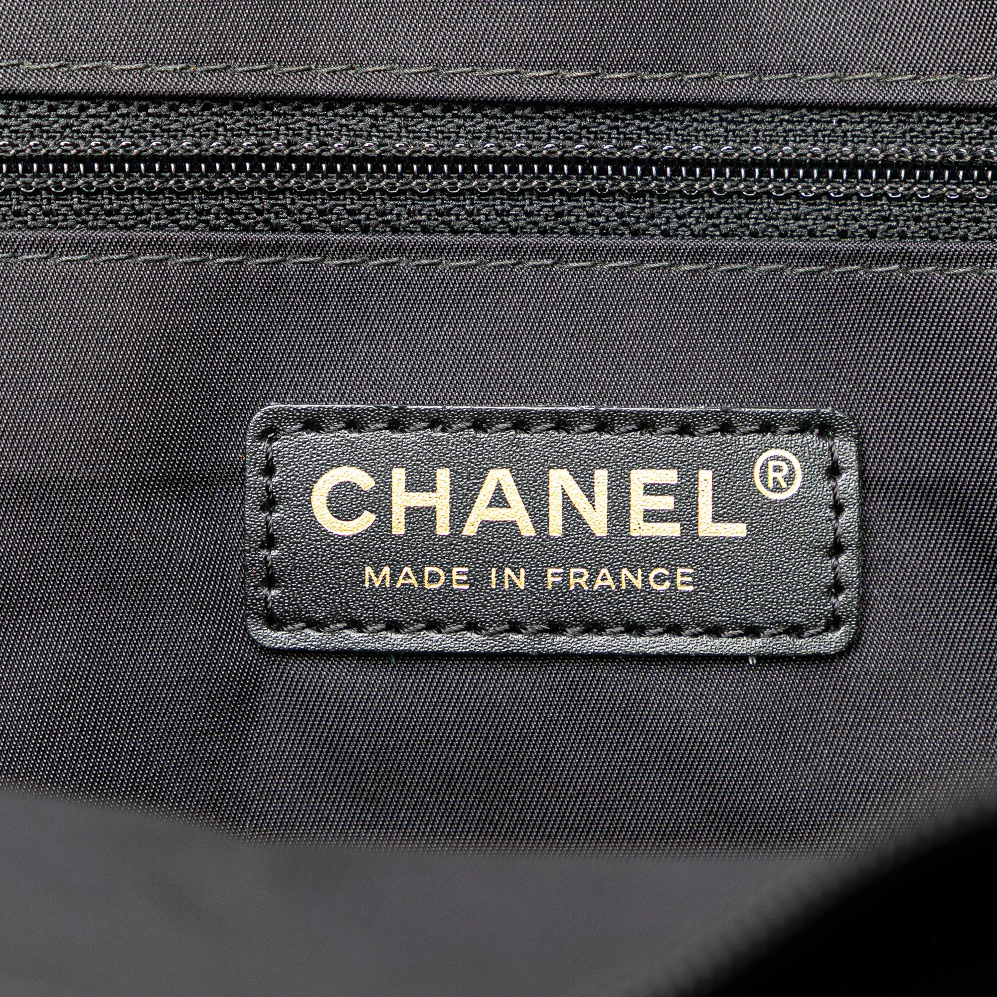 New Travel Line Nylon Tote
