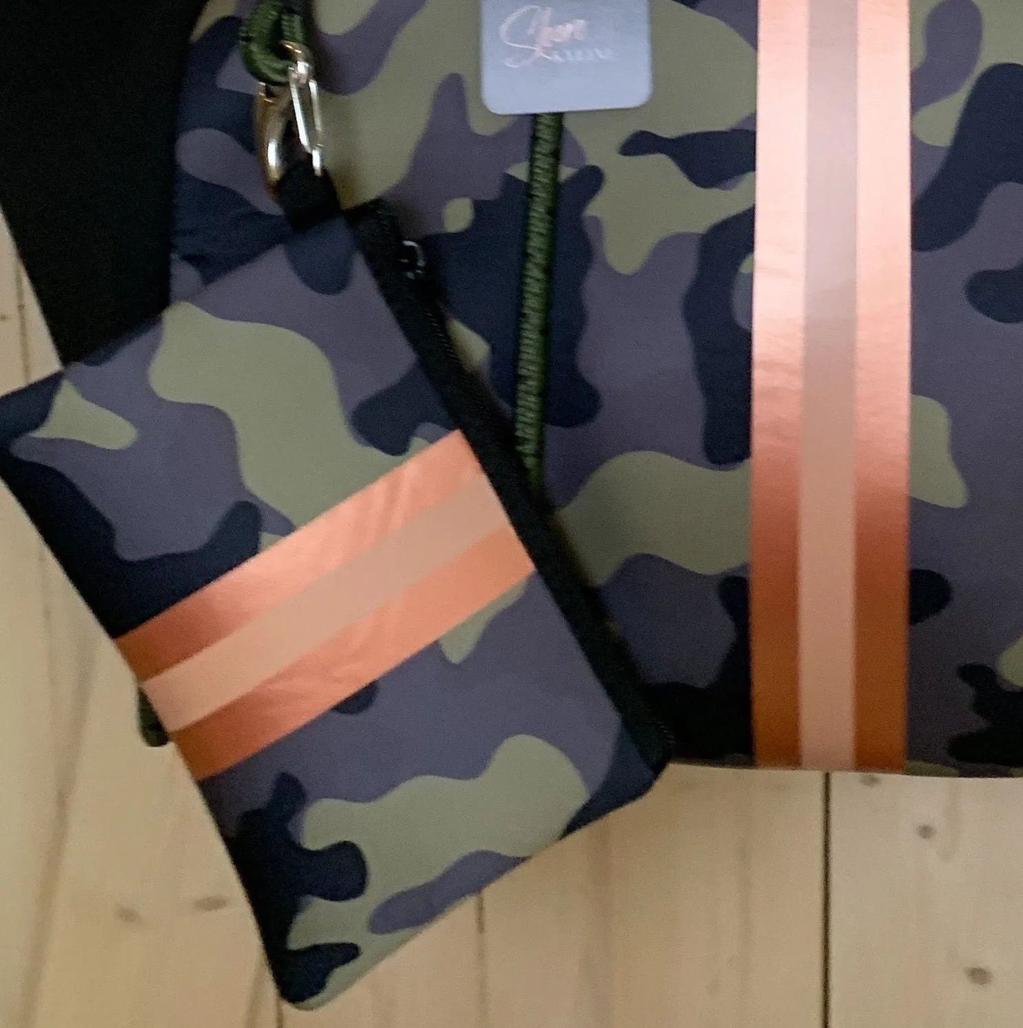 nwt Camo Luxe Rose 2.0 Neoprene Tote Bag   luminous metallic ROSE GOLD stripes w added top zip closure women light purse waterproof ShoreAndSkyline Shore and Skyline