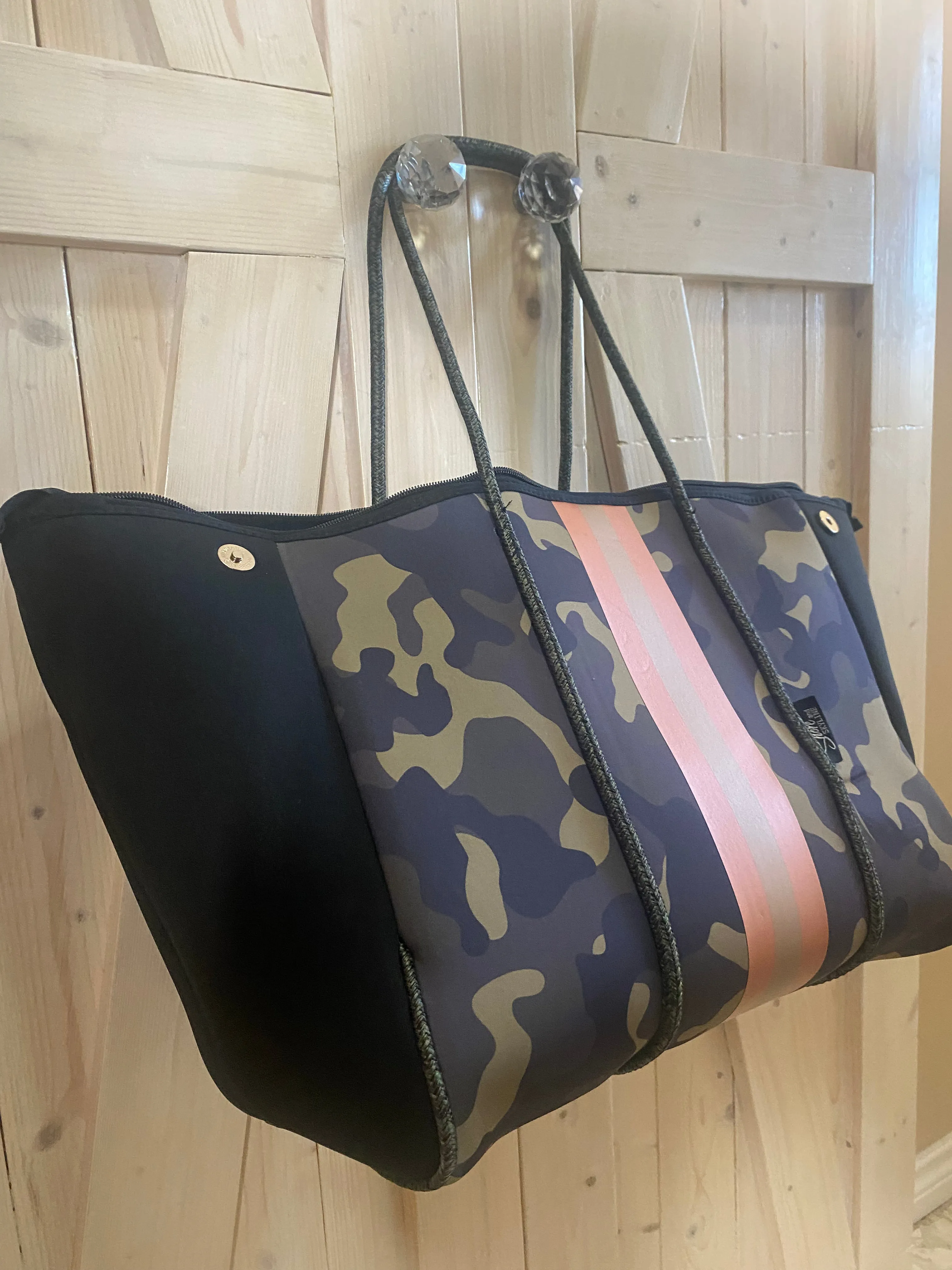 nwt Camo Luxe Rose 2.0 Neoprene Tote Bag   luminous metallic ROSE GOLD stripes w added top zip closure women light purse waterproof ShoreAndSkyline Shore and Skyline