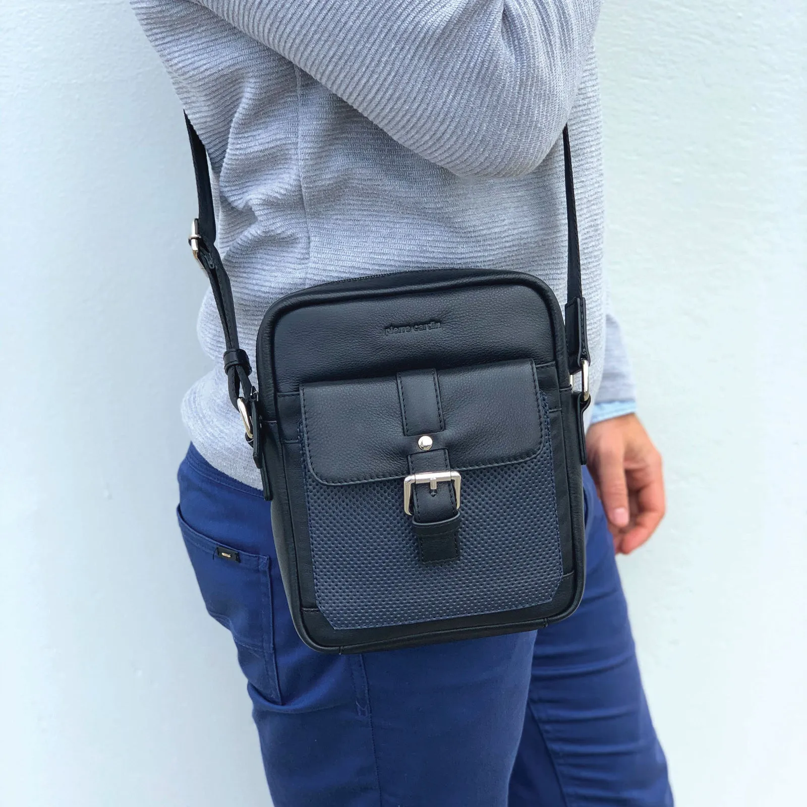 Pebbled Leather Organizer Bag Cross Body - Black/Navy