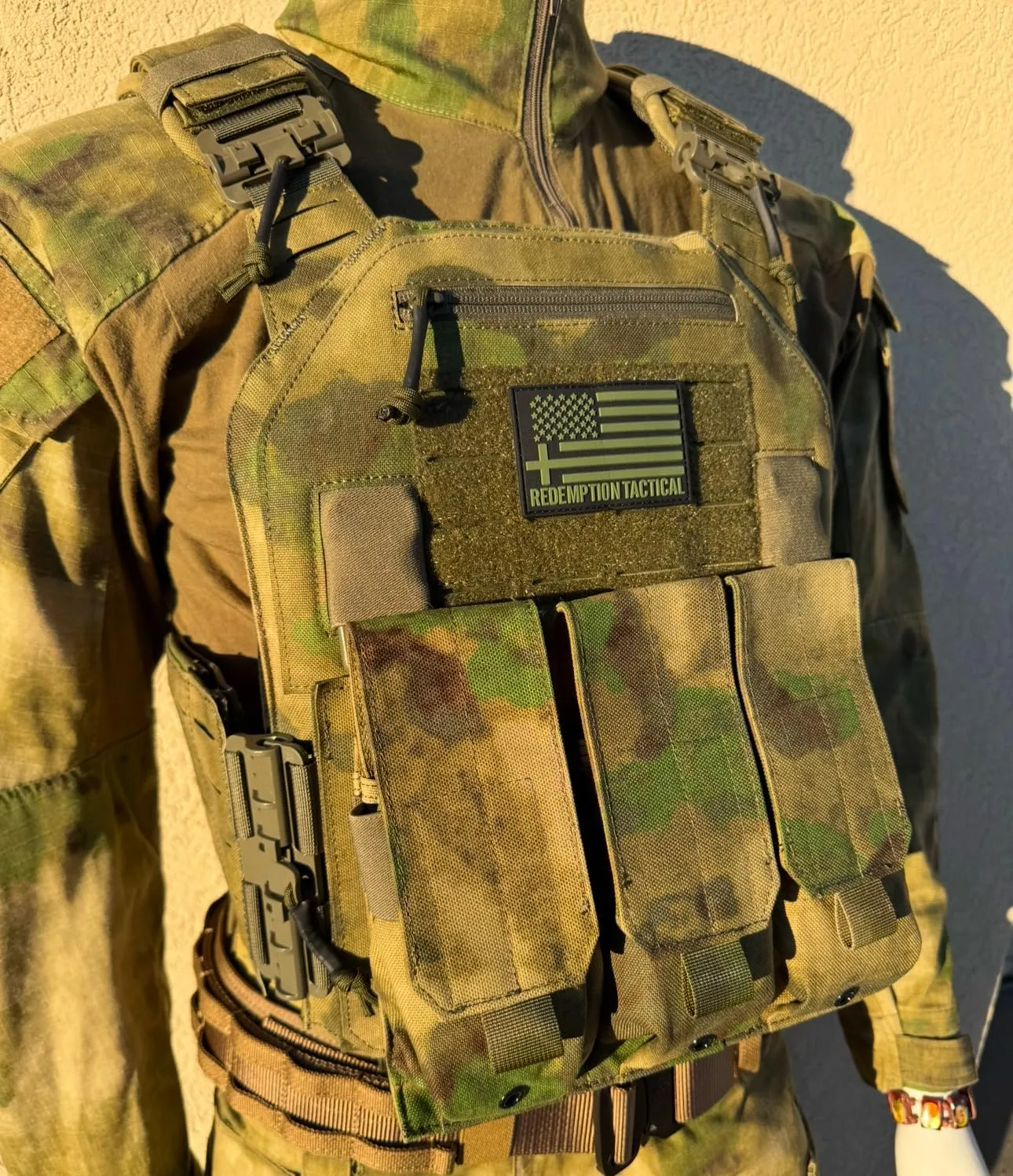 Redemption Crusader 2.0 Molle Quick Release Buckles Vest with Side Cummerbund Pouches and Triple Pouch