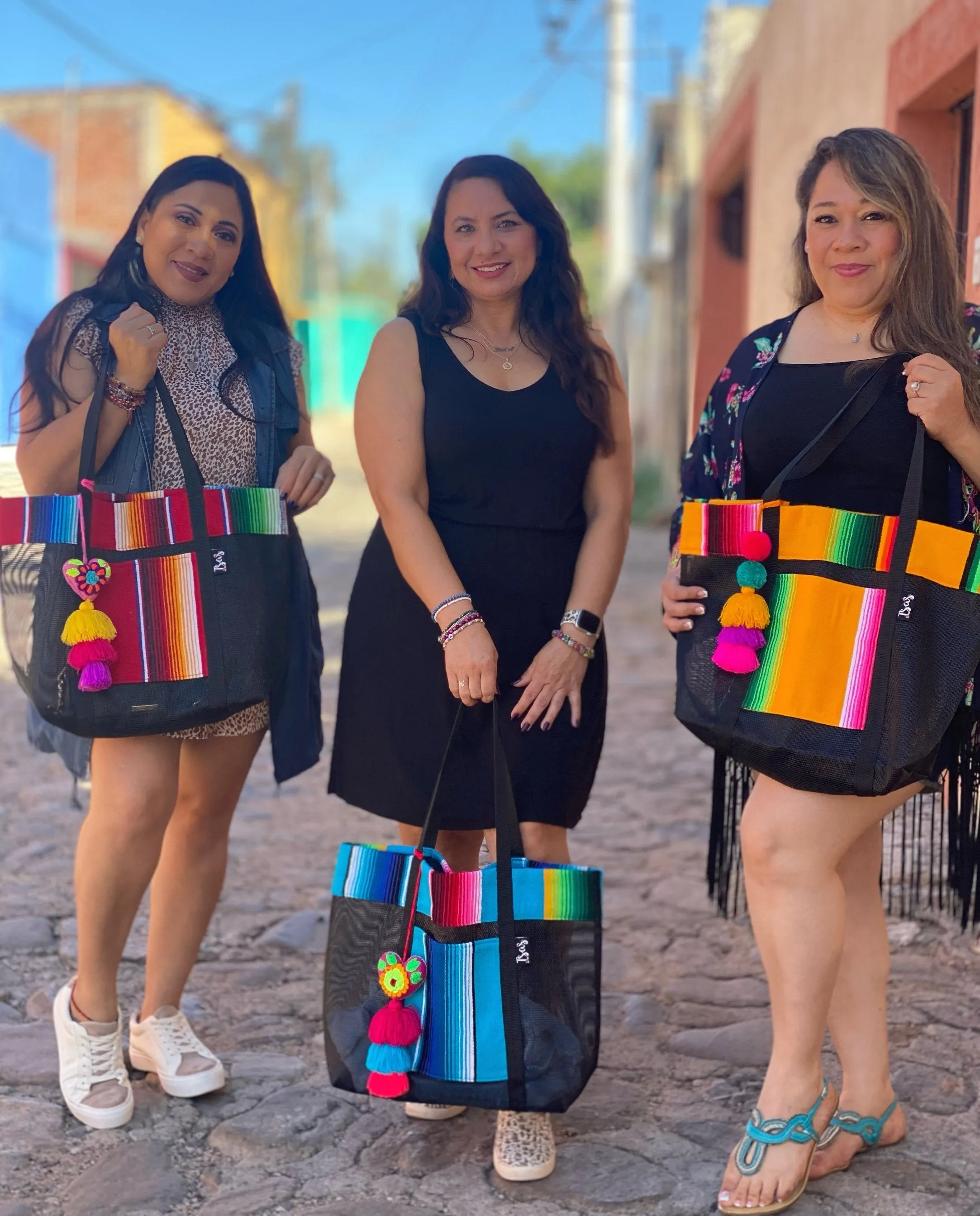 Sarape Mesh Tote Bag w/Pompón