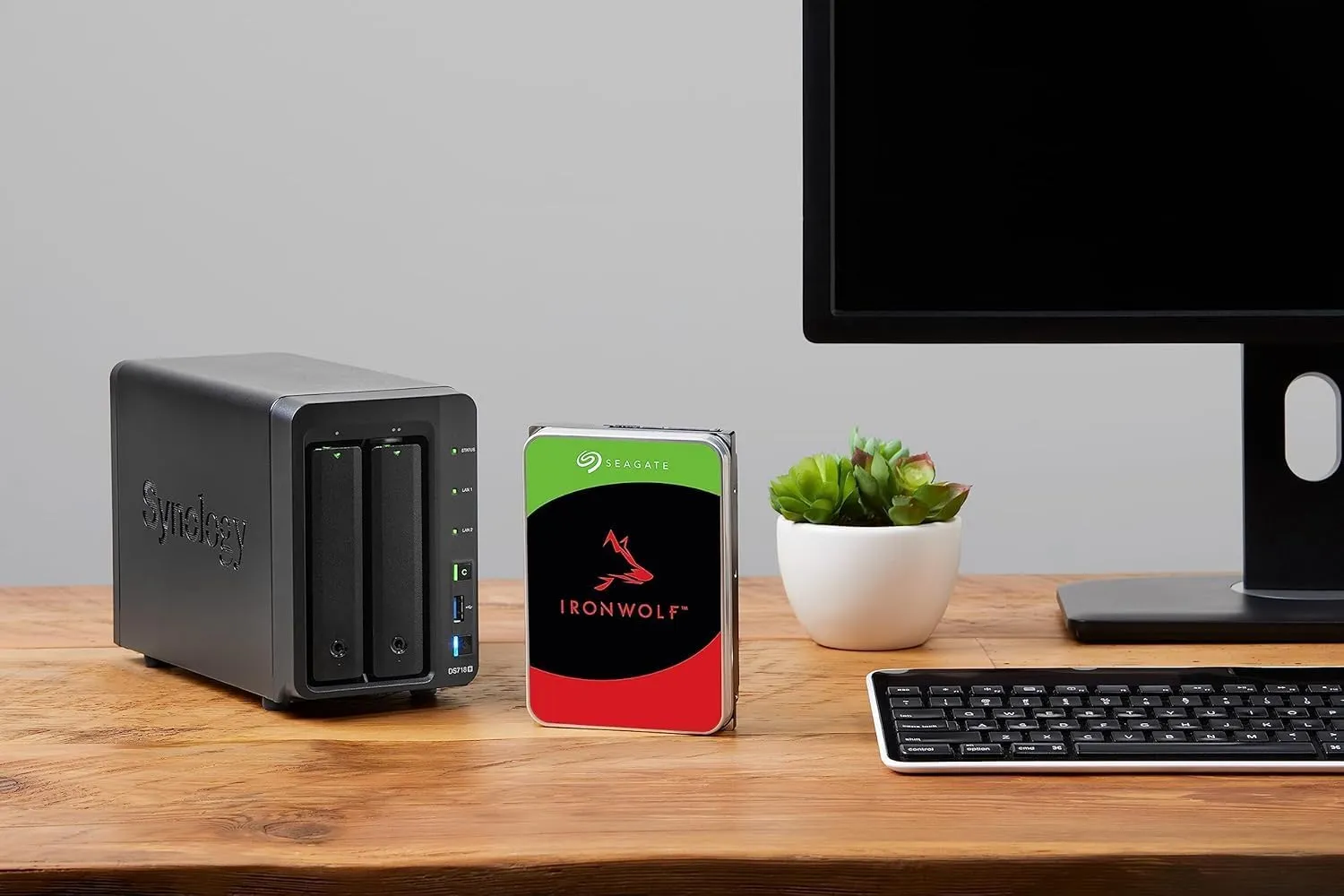Seagate IronWolf 12TB NAS Internal Hard Drive HDD – CMR 3.5 Inch SATA 6Gb/s 7200 RPM 256MB Cache for RAID Network Attached Storage (ST12000VNZ008/ST12000VN0008)