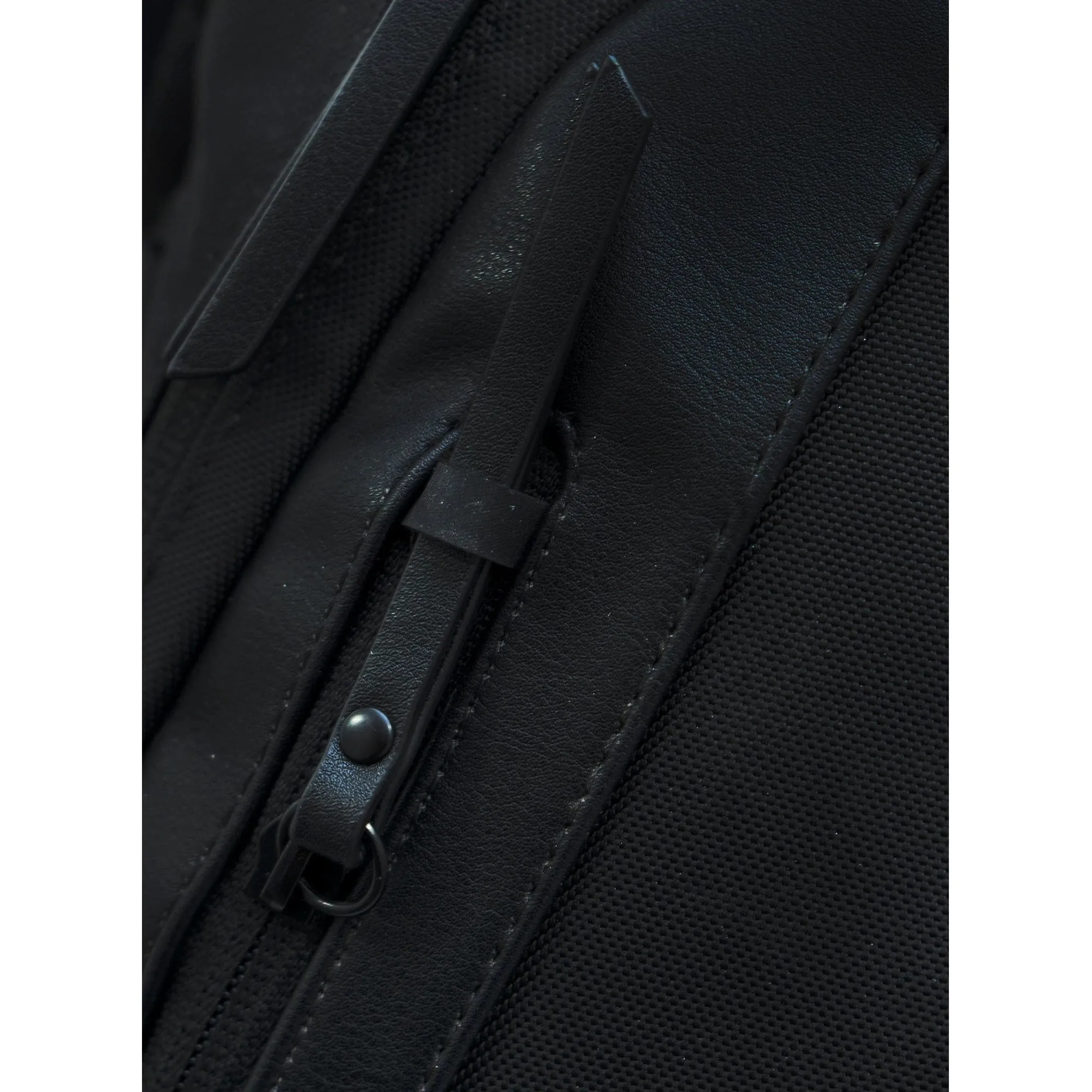Sherpani Anti-Theft Esprit AT Sling Bag