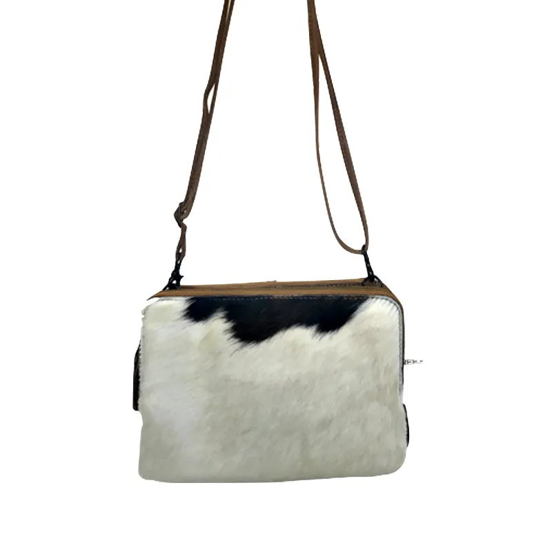 SILKY POUCH Leather Bag