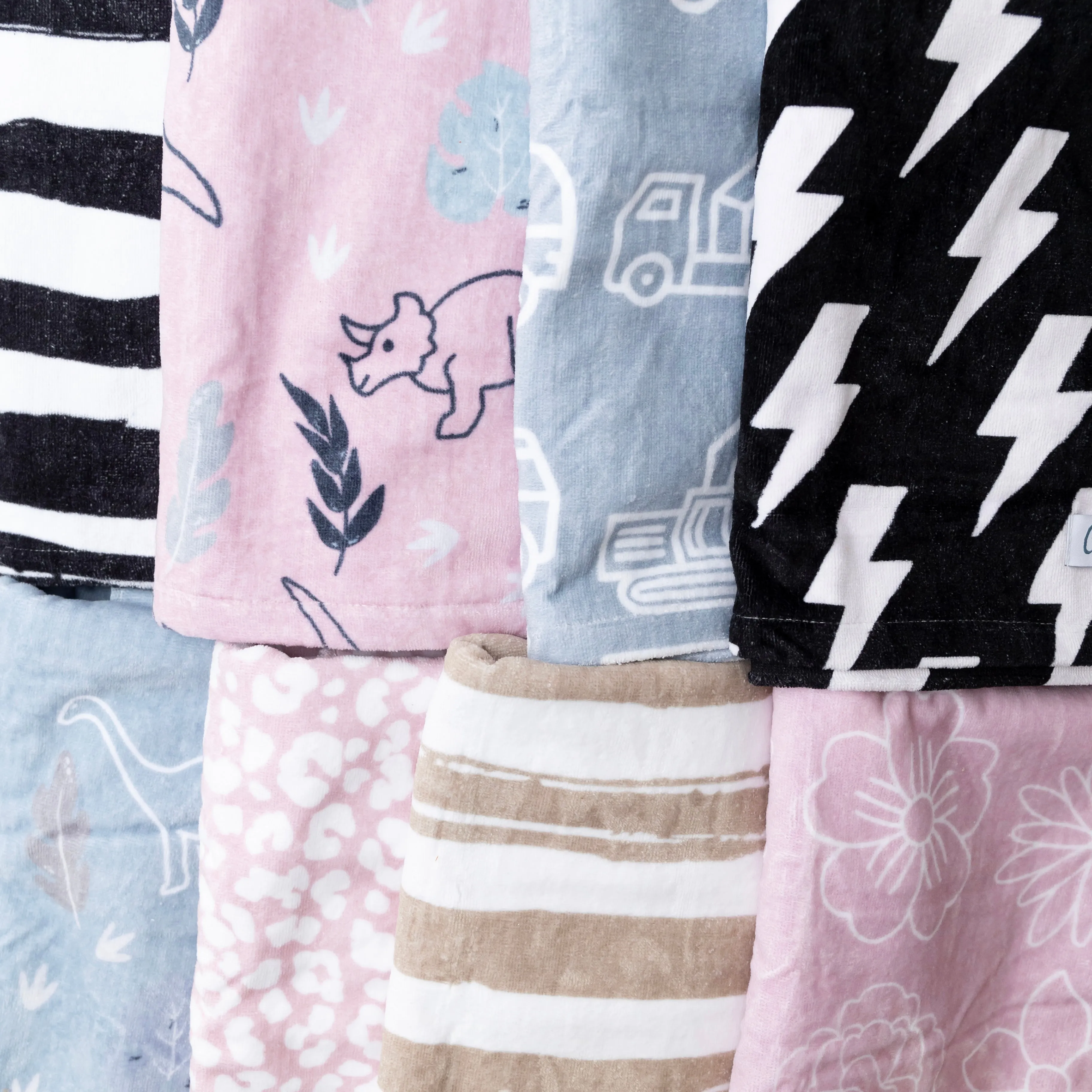 The Kenzie Beach Towel - Dinos