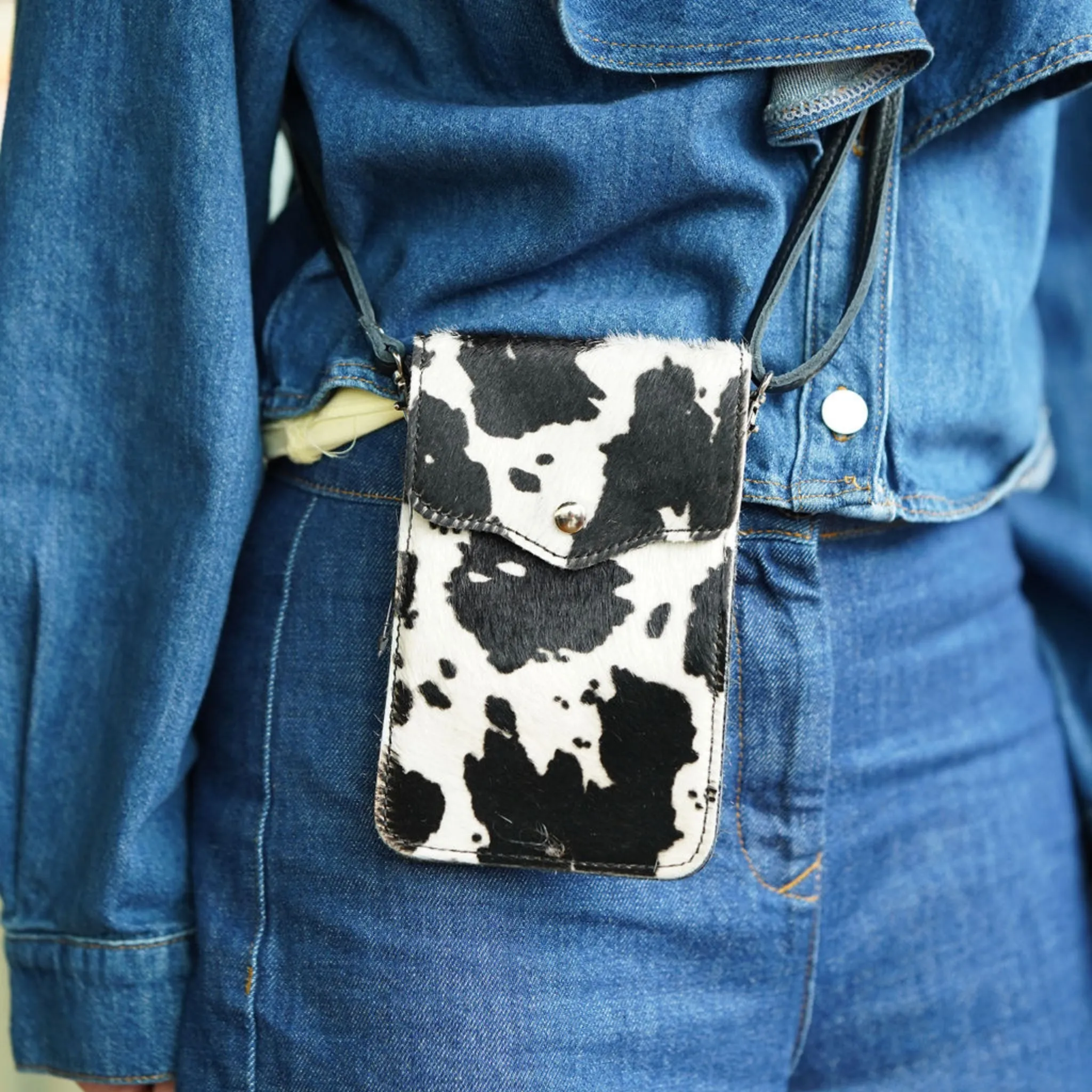 The Leather Cross Body Mobile Phone Bag (Animal print)
