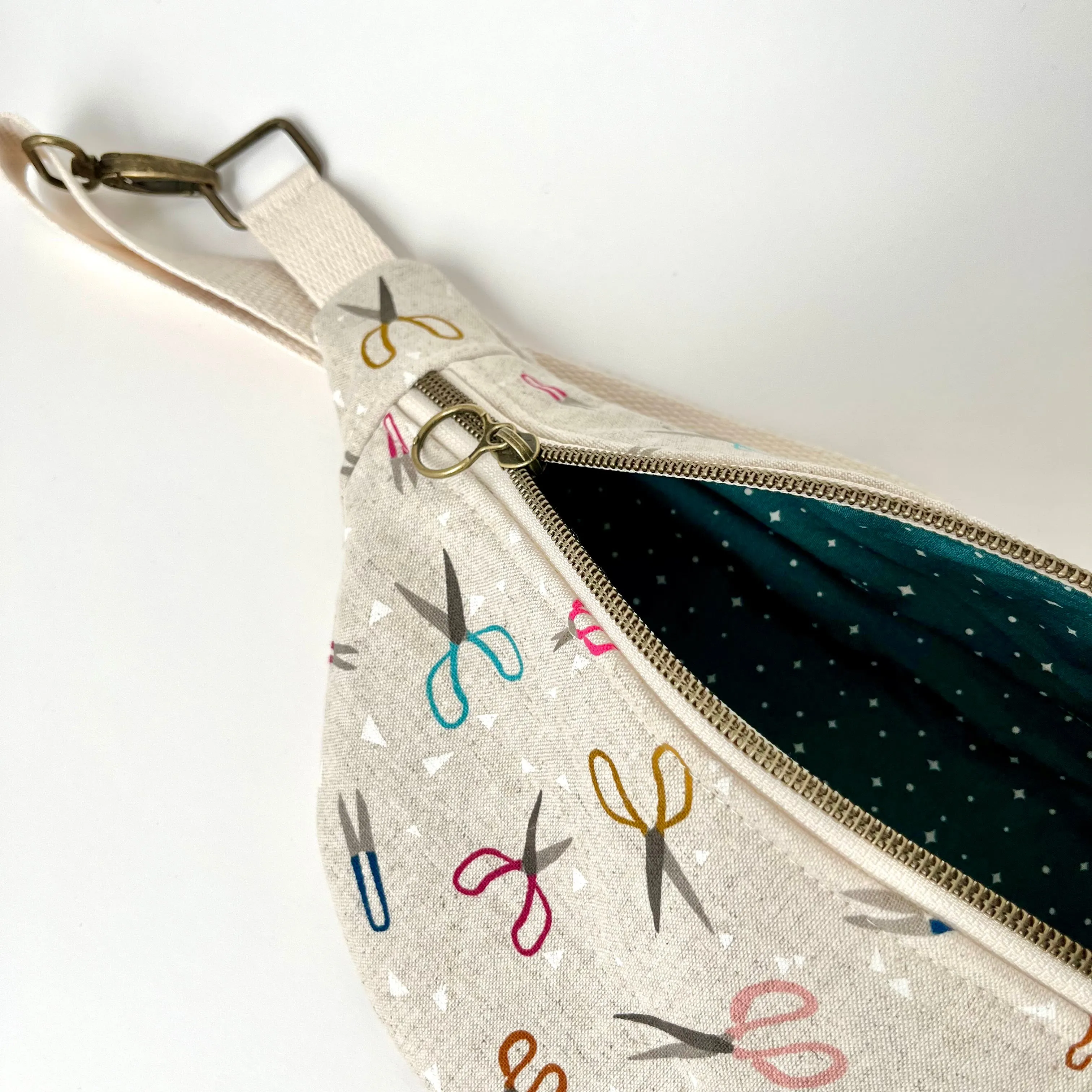 The Sling Bag | Confetti Scissors
