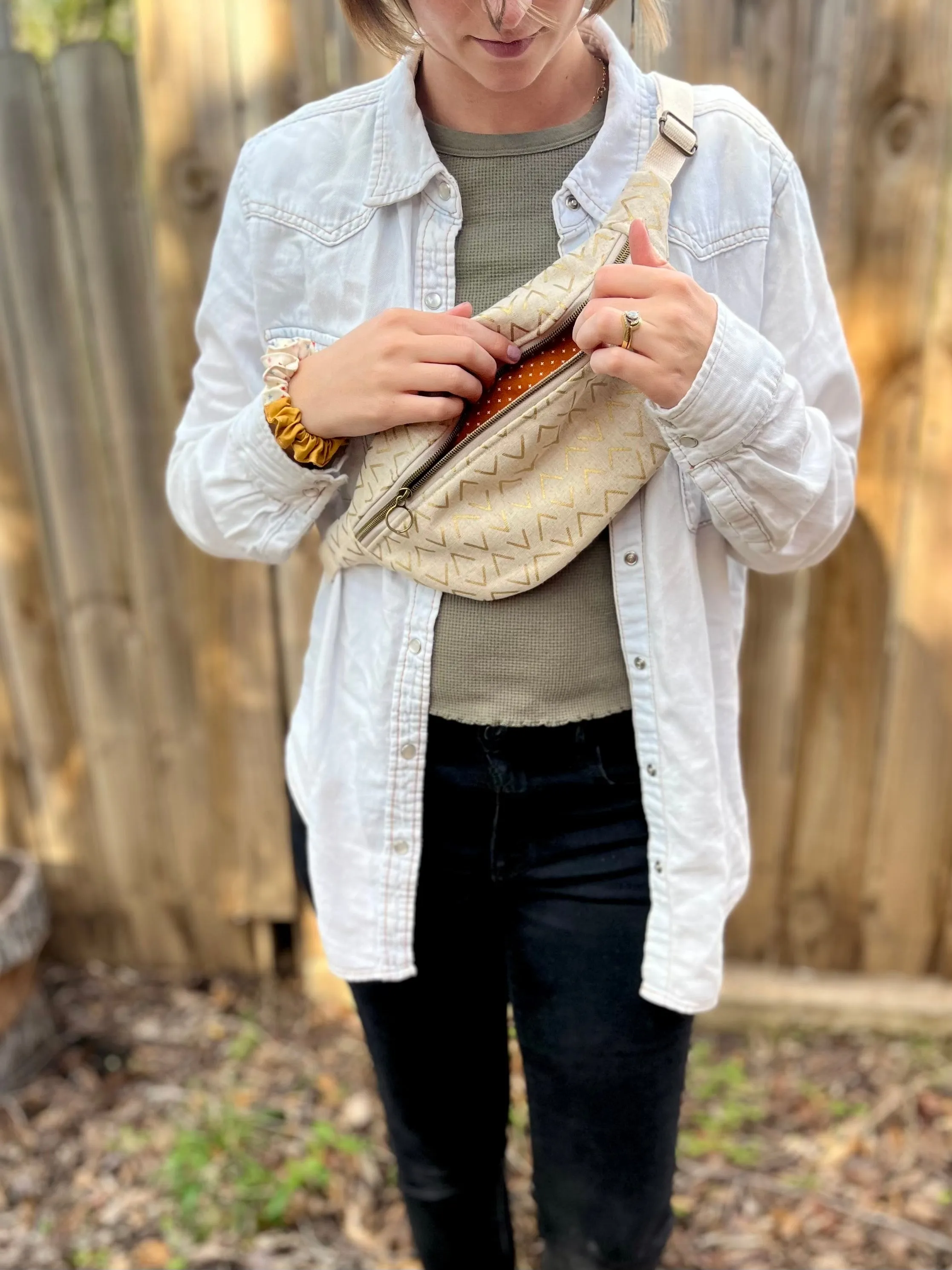The Sling Bag | Gold Geometric